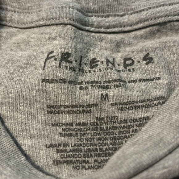 Friends gray T-SHIRT - - Picture 3 of 4